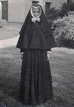 sisters of christian charity wilmette|NUNS SELLING OFF THEIR PAST AND A TREASURED WAY .